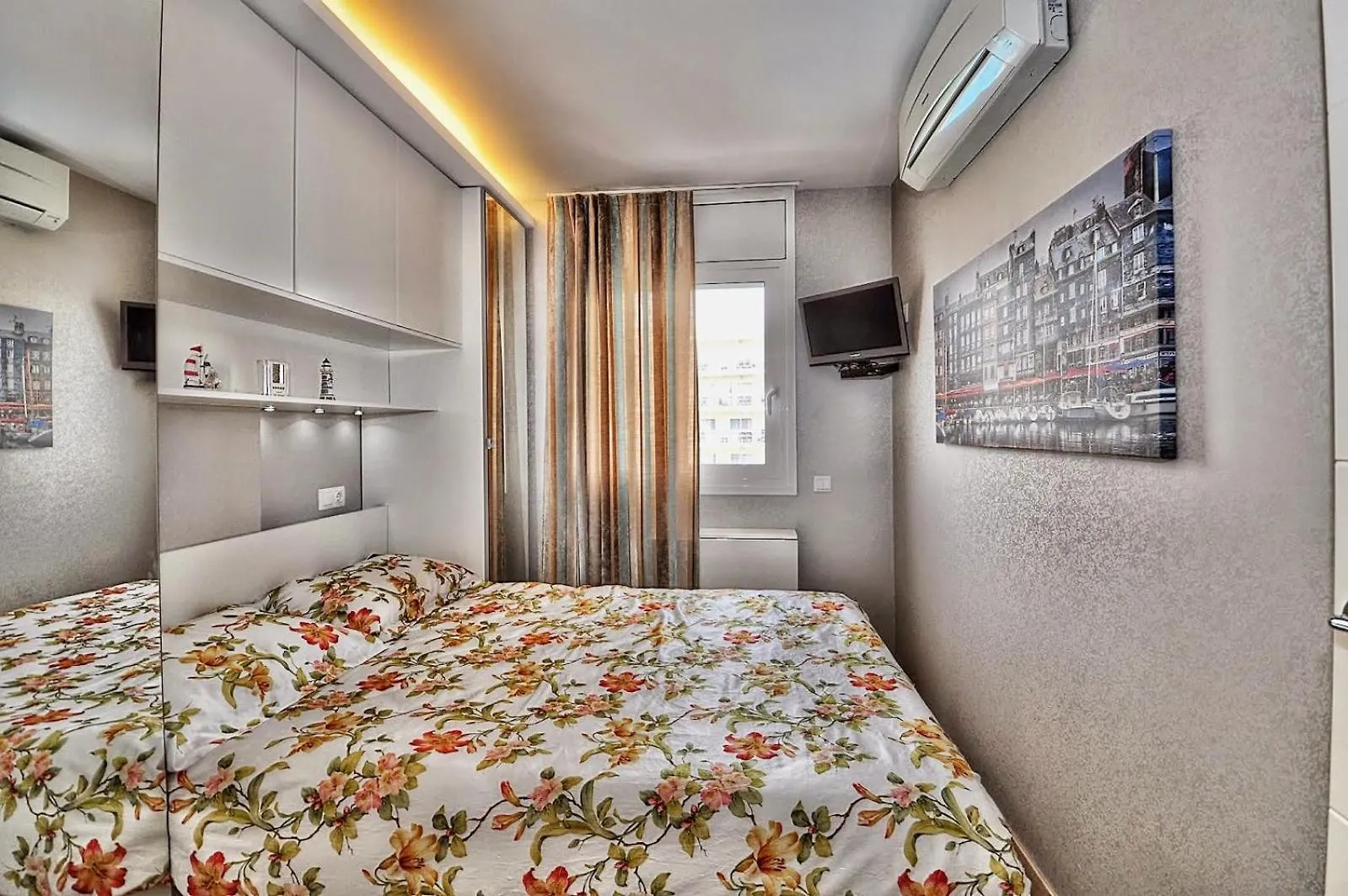 Apartment Columbo Льорет-де-Мар 0*,  Испания